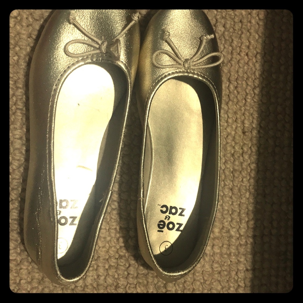 children’s shoes